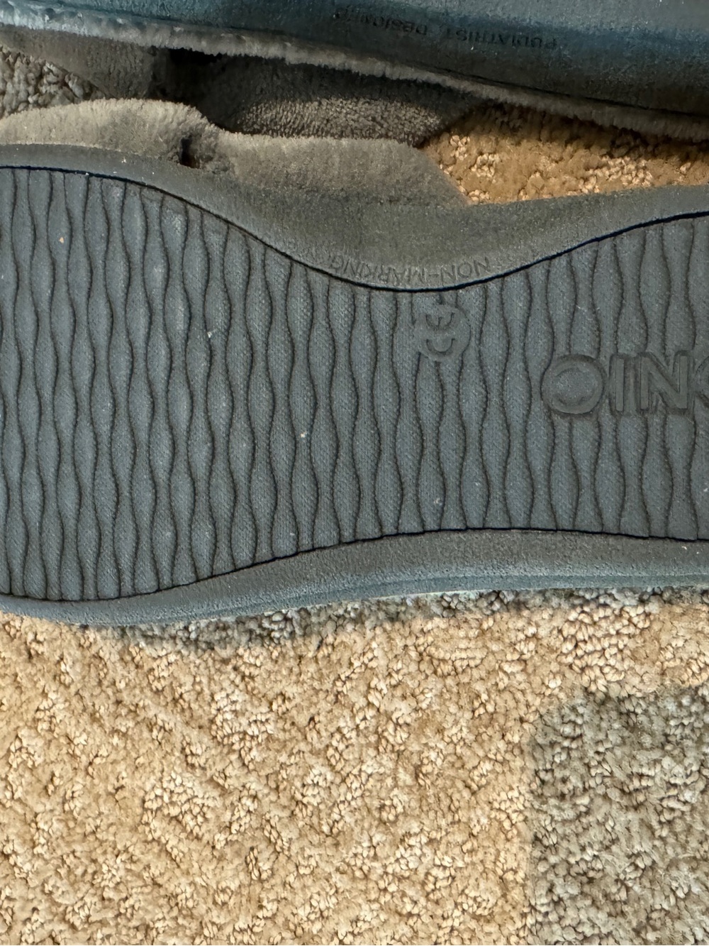 Vionic Relax orthodic comfort shoe Slippers in Light Gray - Picture 4 of 7